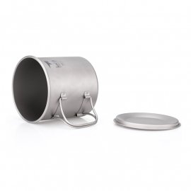 Titanbecher Keith mit Deckel 650ml