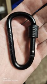 Bewertungen: Karabiner Black Strong - 1
