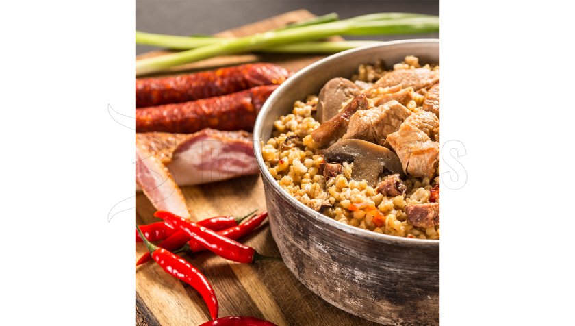 Pikanter Topf mit Bulgur Adventure Menu