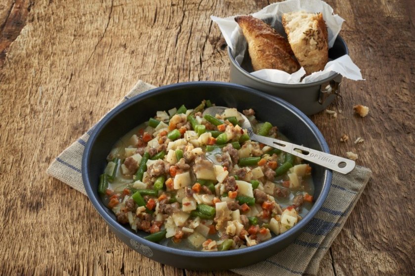 Toskanische Rinder-Delikatesse mit Kartoffeln und Bohnen Trek'n Eat (glutenfrei)