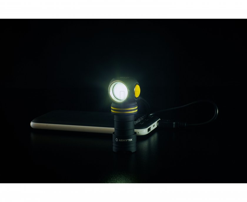 Multifunkční svítilna Armytek Elf C1 v2 teplé světlo 10.jpg